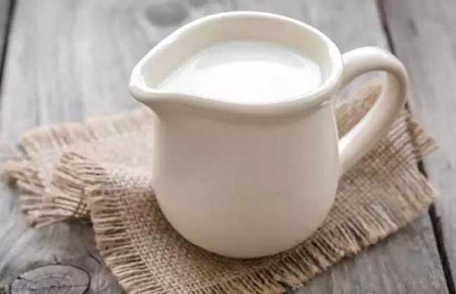 过期牛奶可以洗脸吗？