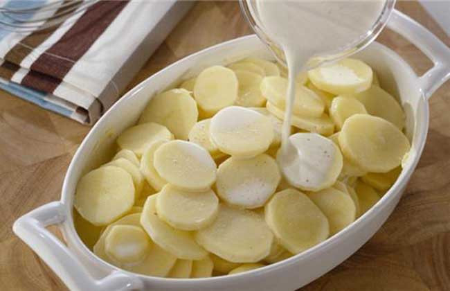 土豆美白面膜怎么做？