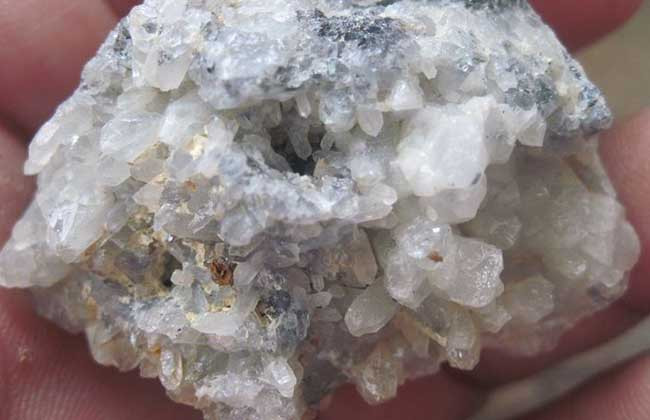 天然水晶怎么消磁？