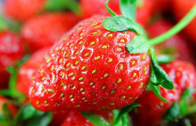 草莓怎么洗才能洗干净？