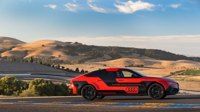 奥迪RS 7无人驾驶车减重400kg 创速度纪录