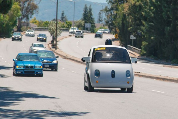 谷歌无人驾驶汽车将首次离开加州进行路测
