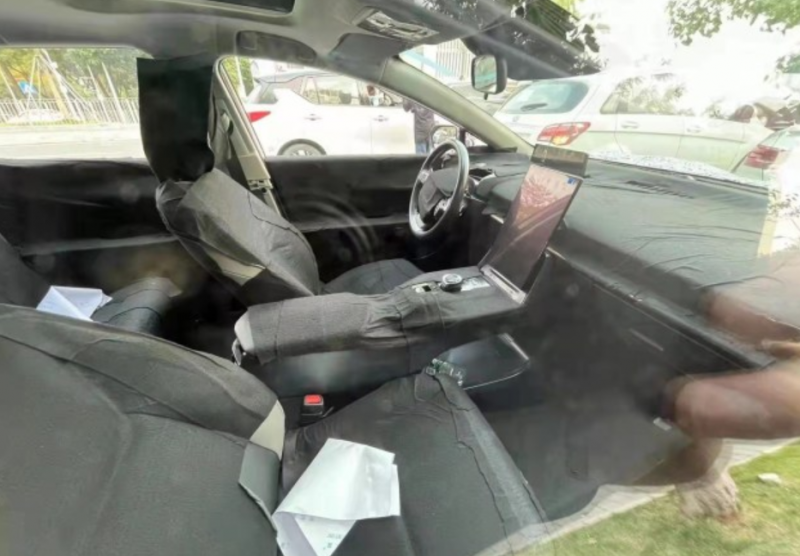与特斯拉Model 3竞争 丰田bZ5纯电轿车假想图曝光