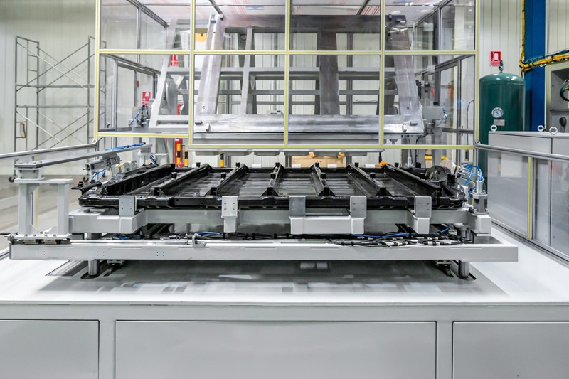 加速布局新能源领域 Ultium奥特能超级工厂竣工投产