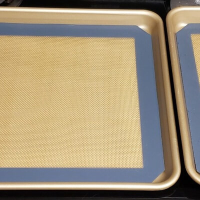 苏州亚胜豪硅胶不沾垫不变形易清洗耐高温玻璃纤维烤垫/餐垫